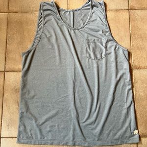 Mens XL Vuori tank top